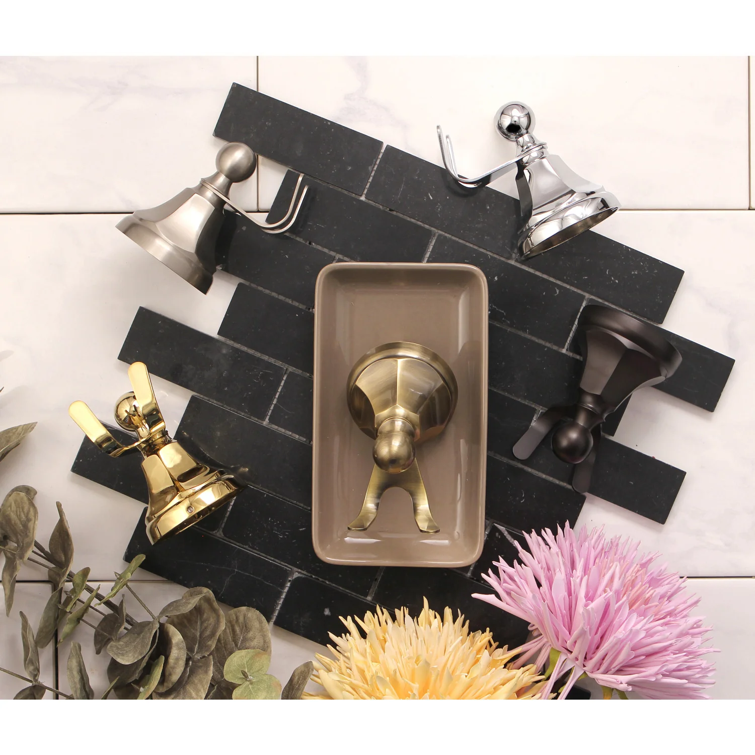 Kingston Tulare BA4817AB - Metropolitan Robe Hook, Antique Brass - Image 2