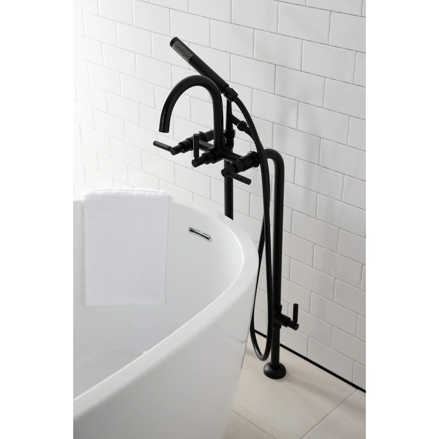 Kingston Sona CCK8100DKL - Concord Freestanding Tub Faucet with Supply Line and Stop Valve, Matte Black - Image 7