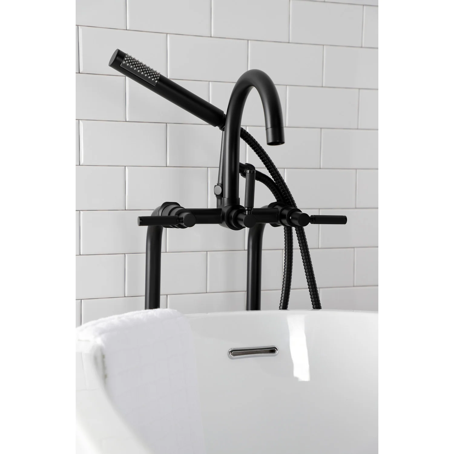 Kingston Sona CCK8100DKL - Concord Freestanding Tub Faucet with Supply Line and Stop Valve, Matte Black - Image 8