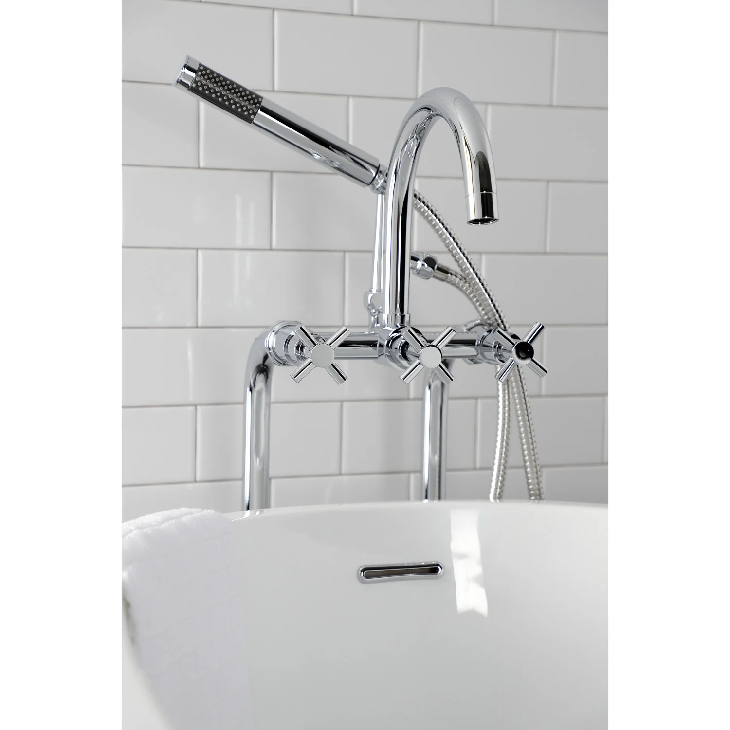 Kingston Sona CCK8101DX - Concord Freestanding Tub Faucet with Supply Line and Stop Valve, Polished Chrome - Image 5