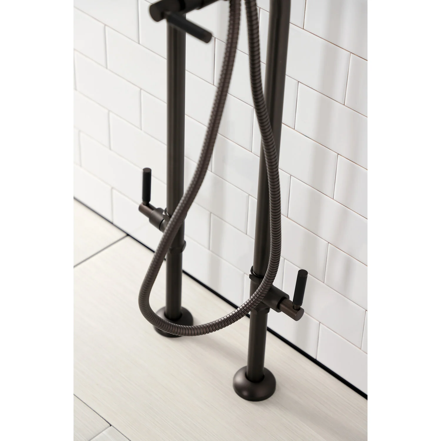 Kingston Sona CCK8105DKL - Concord Freestanding Tub Faucet with Supply Line and Stop Valve, Oil Rubbed Bronze - Image 3