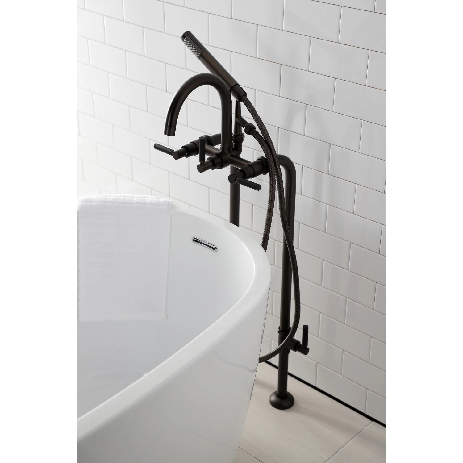 Kingston Sona CCK8105DKL - Concord Freestanding Tub Faucet with Supply Line and Stop Valve, Oil Rubbed Bronze - Image 7