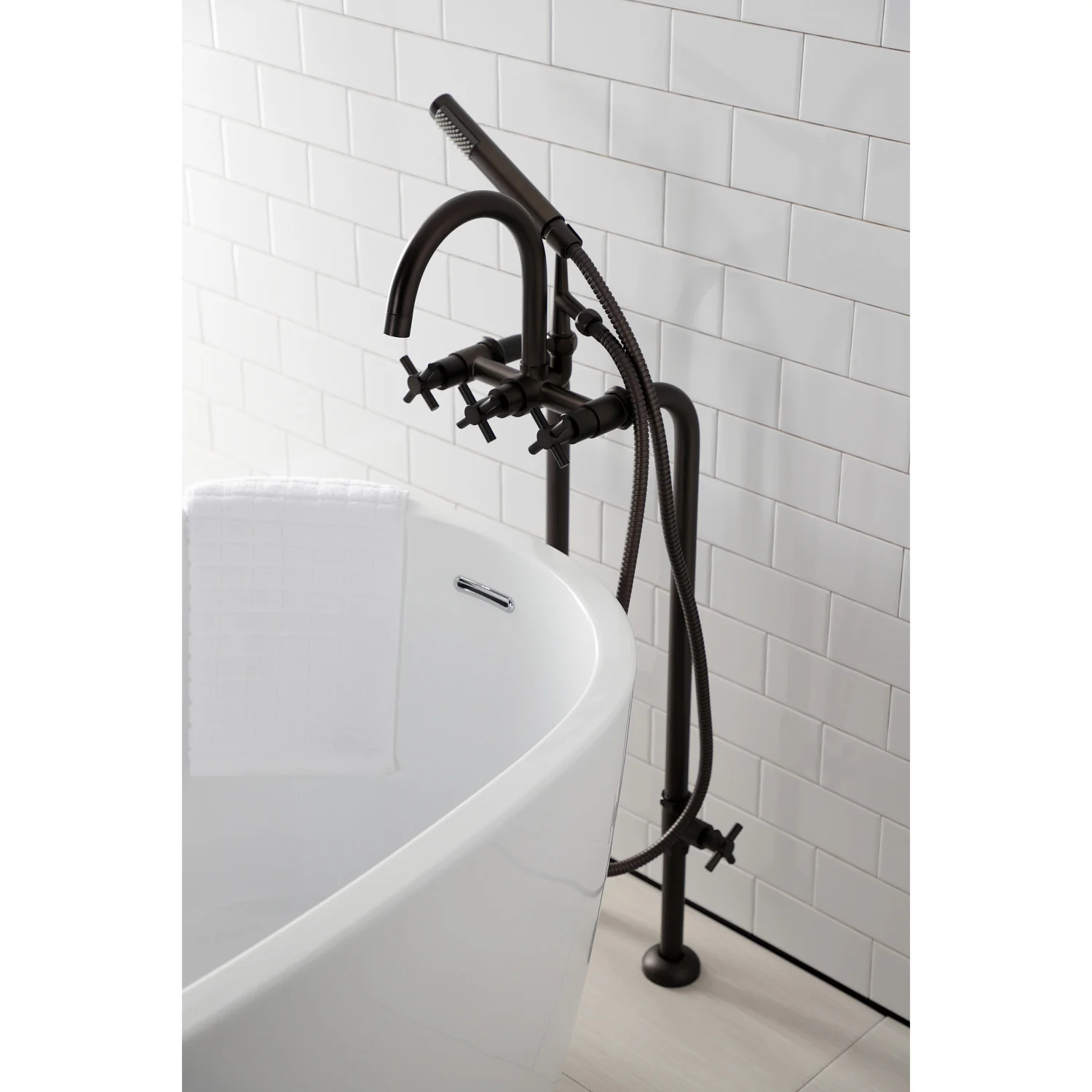 Kingston Sona CCK8105DX - Concord Freestanding Tub Faucet with Supply Line and Stop Valve, Oil Rubbed Bronze - Image 4
