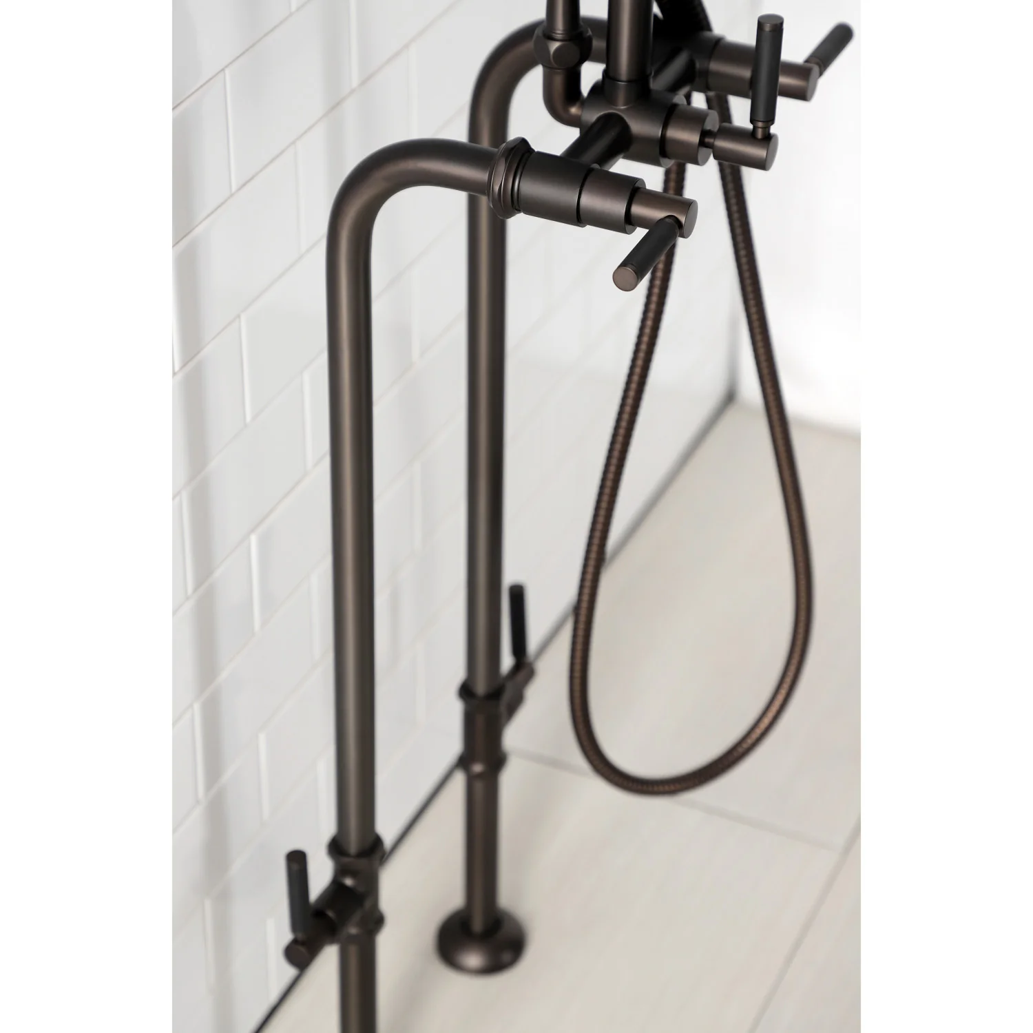Kingston Sona CCK8405DKL - Concord Freestanding Tub Faucet with Supply Line and Stop Valve, Oil Rubbed Bronze - Image 2