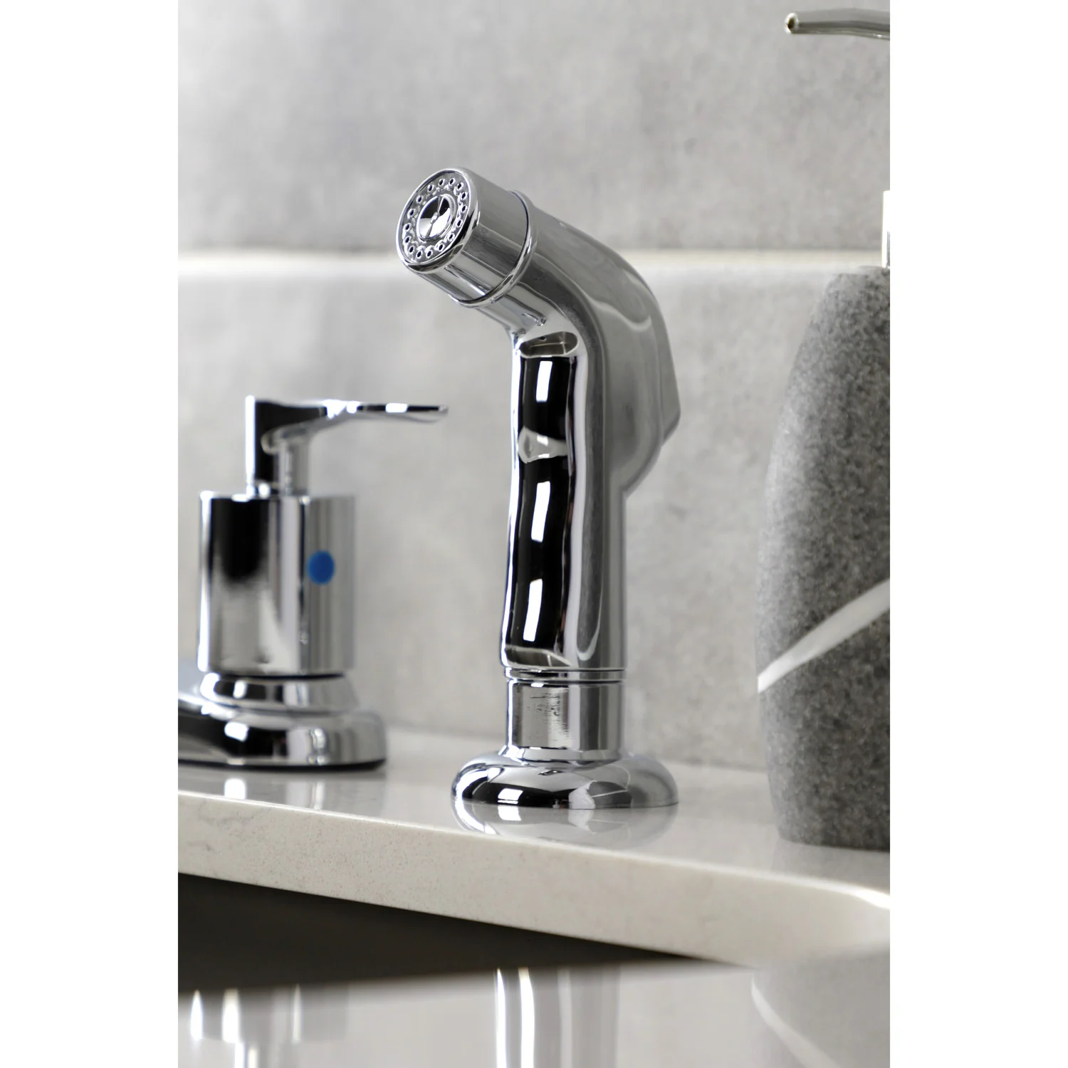 Kingston Tulare FB791SVLSP - Serena Two-Handle 4-Hole 8" Centerset Kitchen Faucet with Side Sprayer, Polished Chrome - Image 5