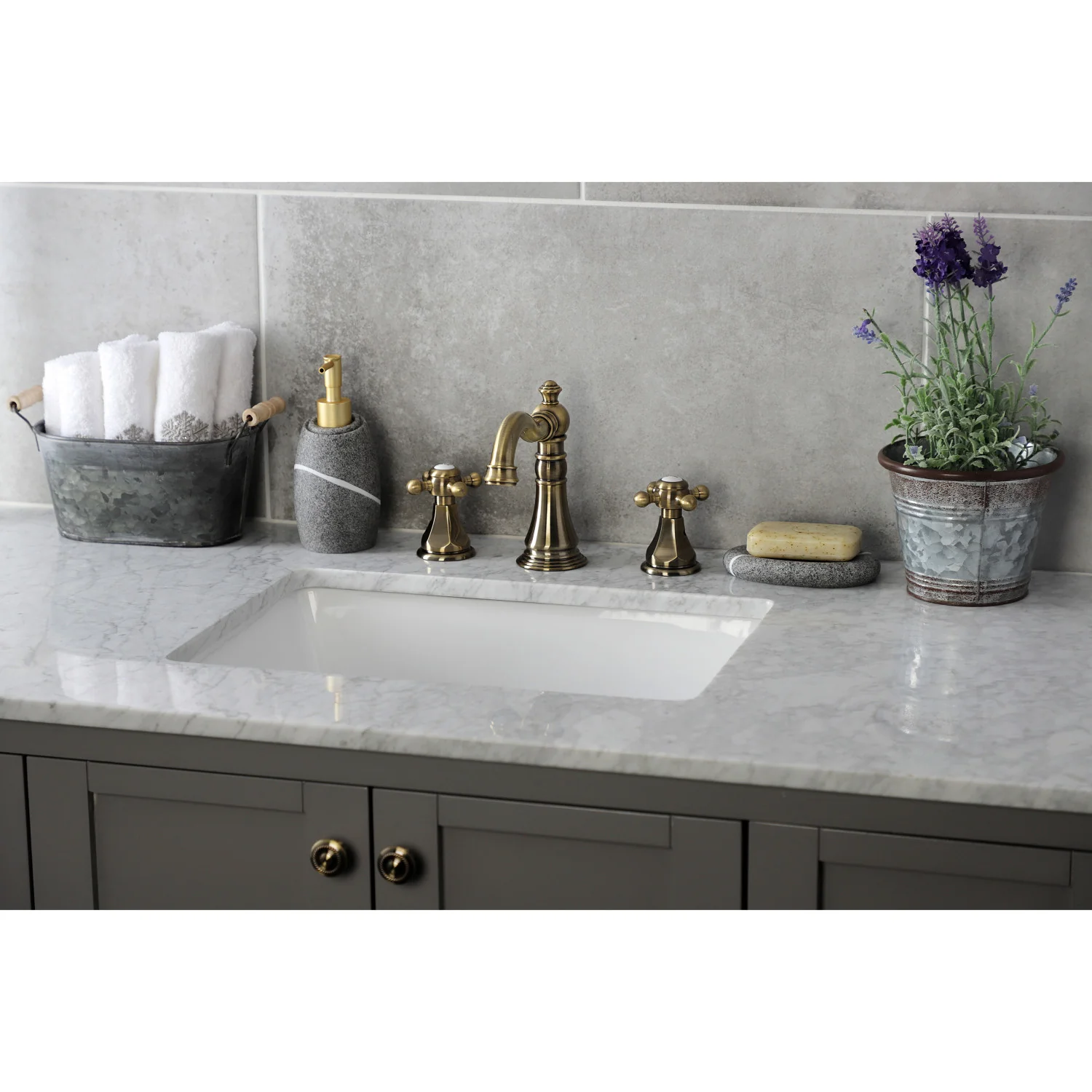 Kingston Heirloom FSC19733BX - Metropolitan Two-Handle 3-Hole Deck Mount Widespread Bathroom Faucet with Brass Pop-Up, Antique Brass - Image 7