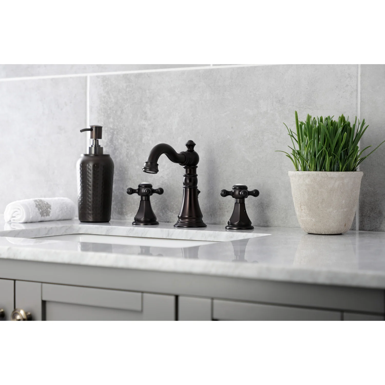Kingston Heirloom FSC1975BX - Metropolitan Two-Handle 3-Hole Deck Mount Widespread Bathroom Faucet with Pop-Up Drain, Oil Rubbed Bronze - Image 2
