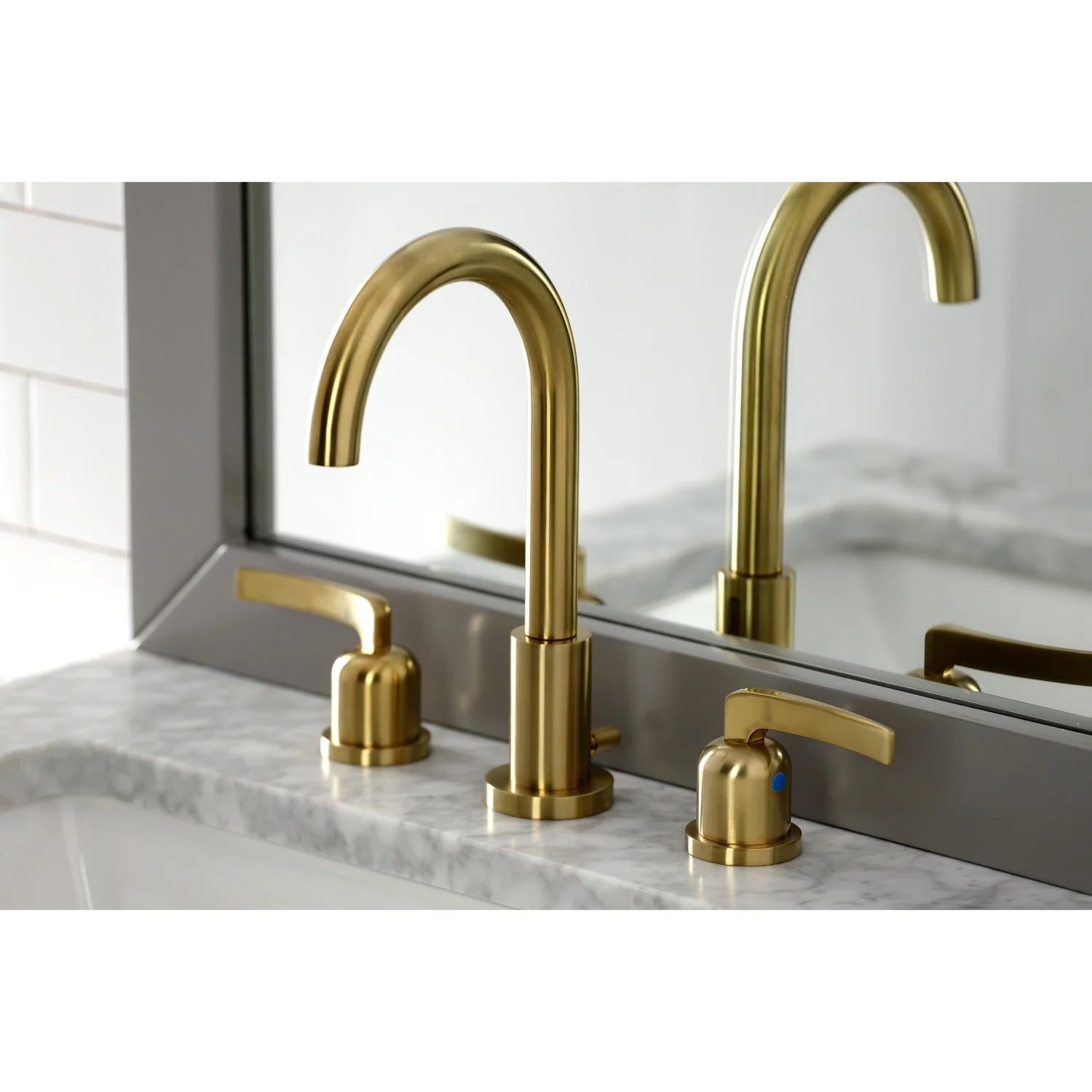 Kingston Sona FSC8923EFL - Centurion Two-Handle 3-Hole Deck Mount Widespread Bathroom Faucet with Brass Pop-Up, Brushed Brass - Image 6