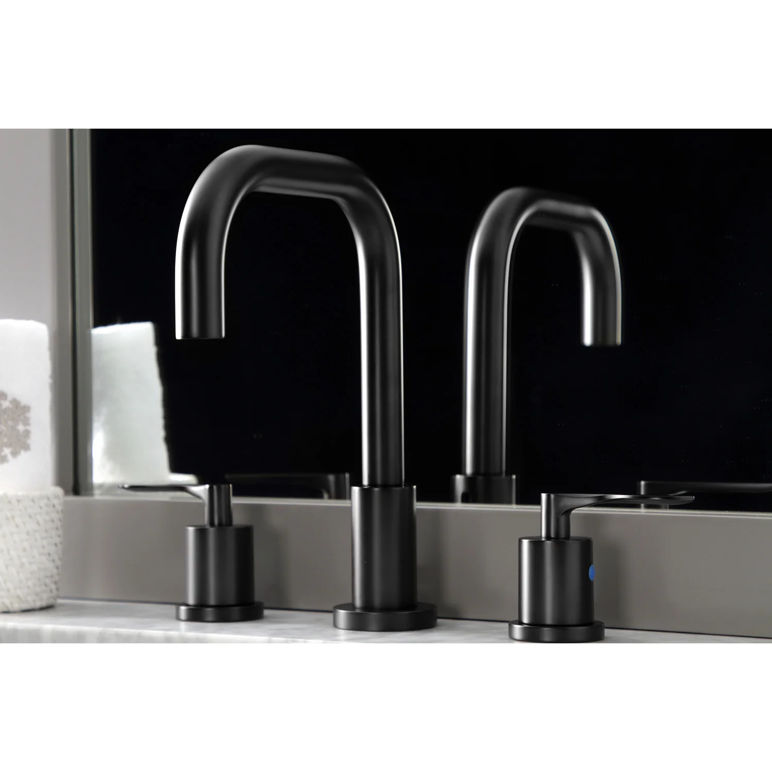 Kingston Tulare FSC8930SVL - Serena Widespread Bathroom Faucet with Brass Pop-Up, Matte Black - Image 4