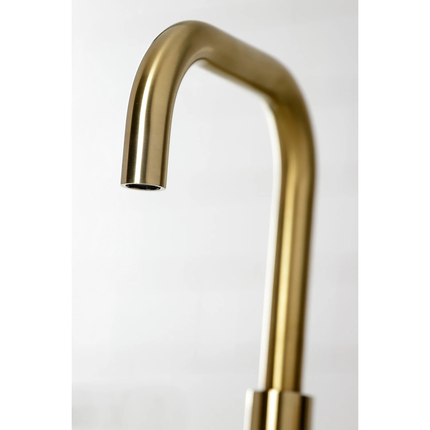 Kingston Sona FSC8933EFL - Centurion Two-Handle 3-Hole Deck Mount Widespread Bathroom Faucet with Brass Pop-Up, Brushed Brass - Image 4