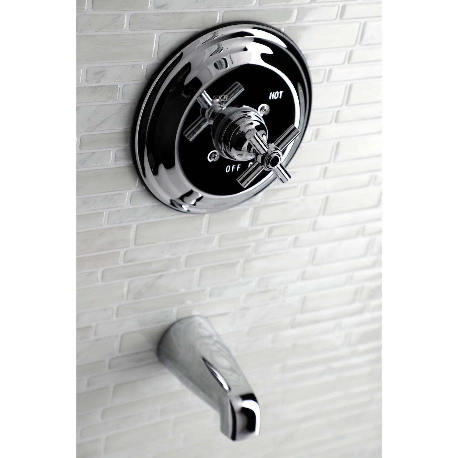 Kingston Tulare KB2631EXTO Single-Handle Pressure Balanced Tub Faucet, Polished Chrome - Image 4