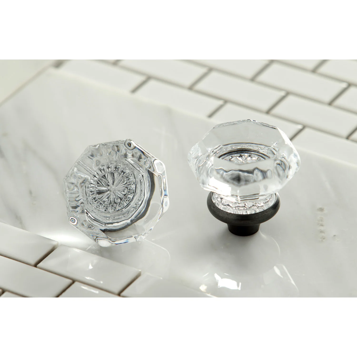 Kingston Heirloom KB2635WCL - Celebrity Single-Handle Pressure Balanced Tub and Shower Faucet, Oil Rubbed Bronze - Image 3