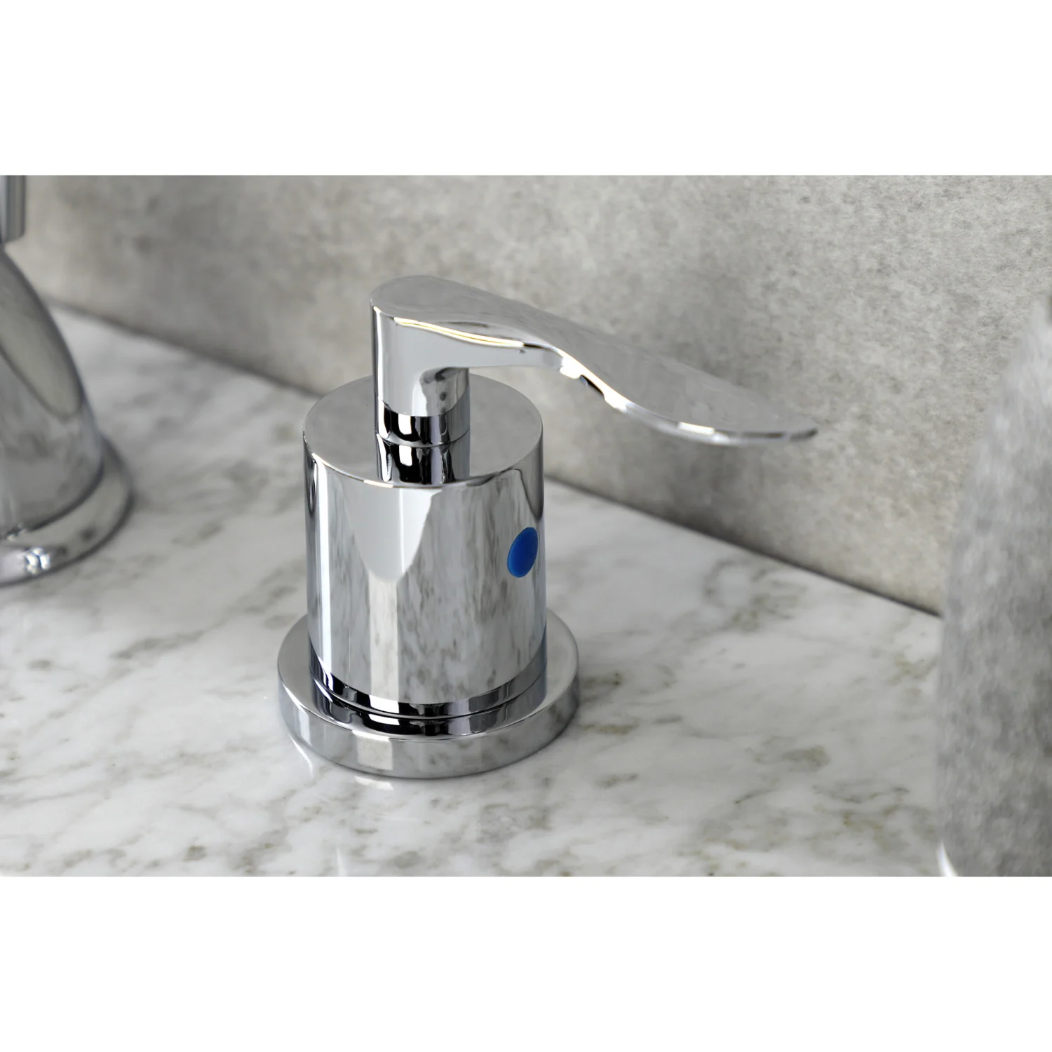 Kingston Tulare KB8961SVL - Serena Two-Handle 3-Hole Deck Mount Widespread Bathroom Faucet with Pop-Up Drain, Polished Chrome - Image 2