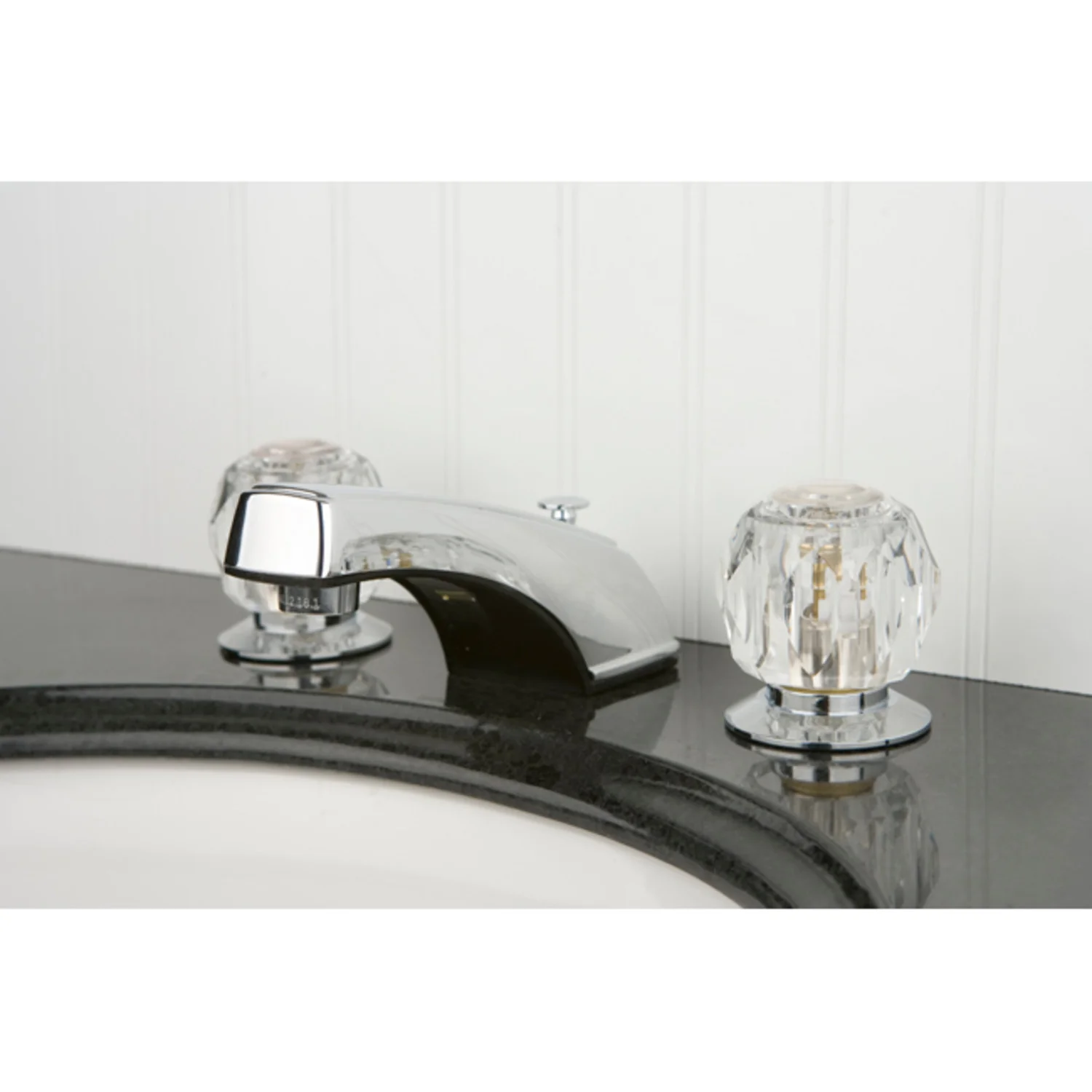 Kingston Tulare KB921B - Americana Two-Handle 3-Hole Deck Mount Widespread Bathroom Faucet with Pop-Up Drain, Polished Chrome - Image 2