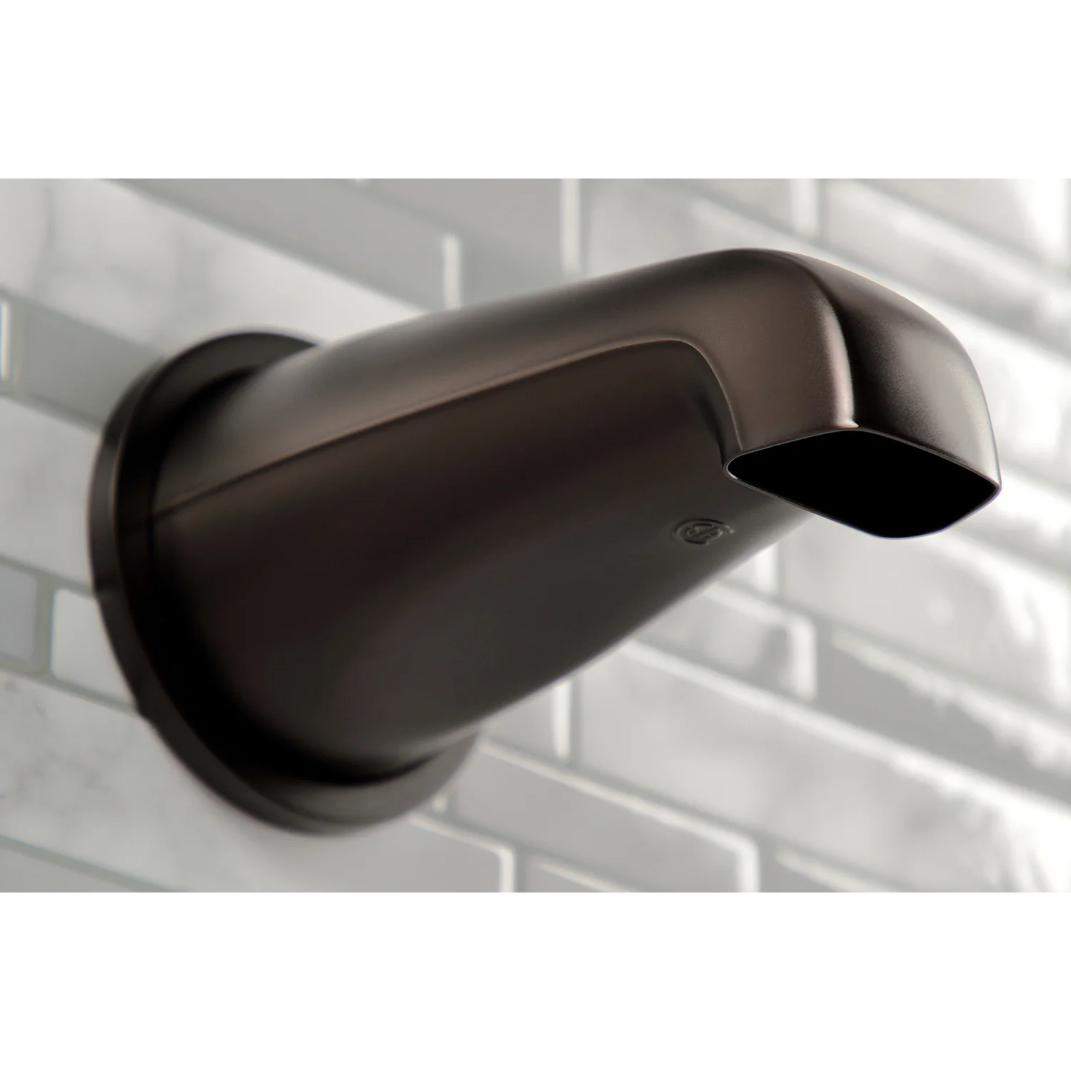 Kingston Sona KBX8135DL - Concord Triple-Handle Tub and Shower Faucet, Oil Rubbed Bronze - Image 4