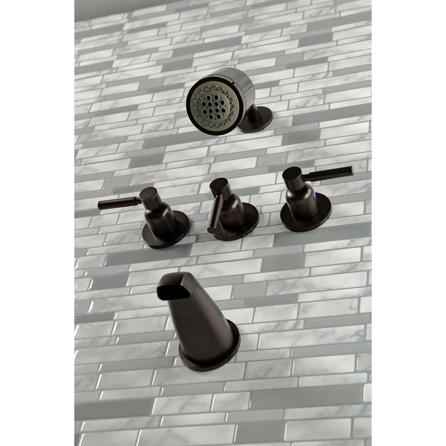 Kingston Sona KBX8135DL - Concord Triple-Handle Tub and Shower Faucet, Oil Rubbed Bronze - Image 6