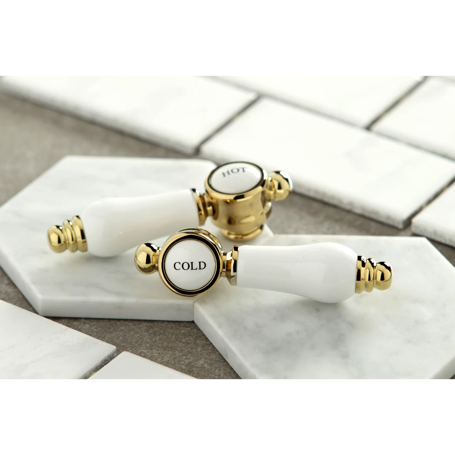 Kingston Heirloom KS1432BPL - Bel-Air Double-Handle 1-or-3 Hole Deck Mount 4-Inch Centerset Bathroom Faucet with Brass Pop-Up, Polished Brass - Image 4