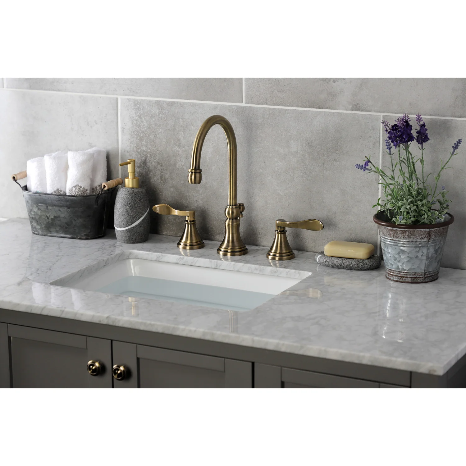Kingston Tulare KS2983DFL - NuFrench Two-Handle 3-Hole Deck Mount Widespread Bathroom Faucet with Brass Pop-Up, Antique Brass - Image 8