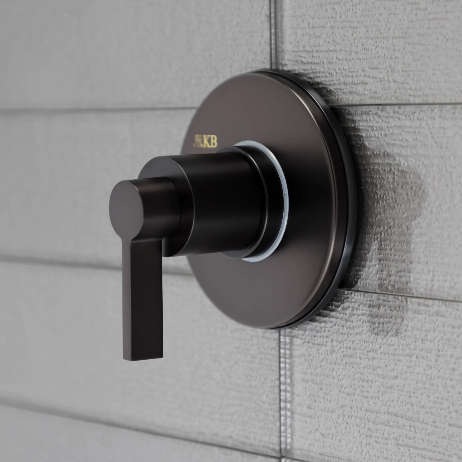 Kingston Sona KS3035NDL - NuvoFusion Single-Handle Three-Way Diverter Valve with Round Trim Kit, Oil Rubbed Bronze - Image 3