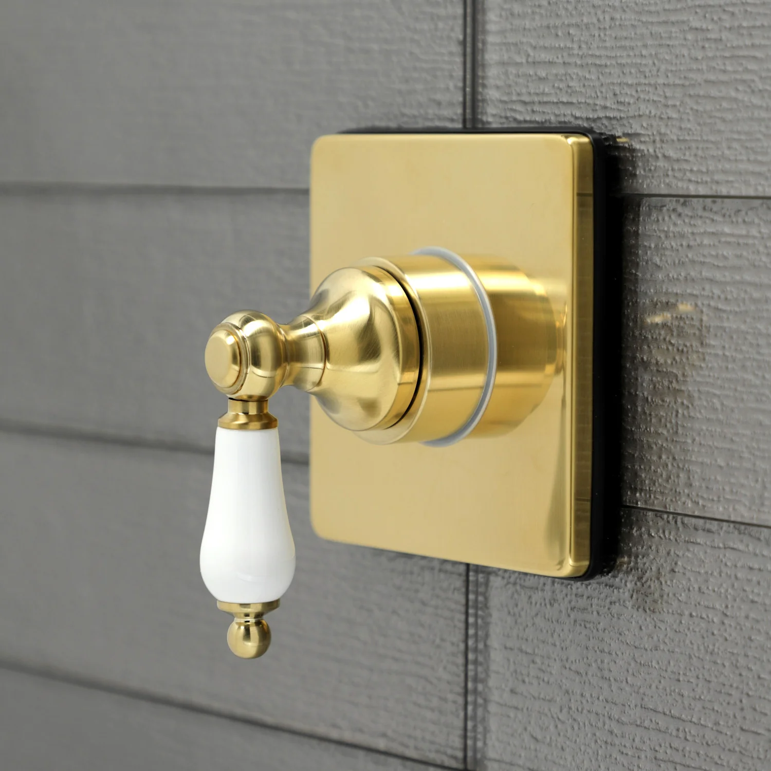 Kingston Heirloom KS3047PL - Restoration Single-Handle Three-Way Diverter Valve with Square Trim Kit, Brushed Brass - Image 3