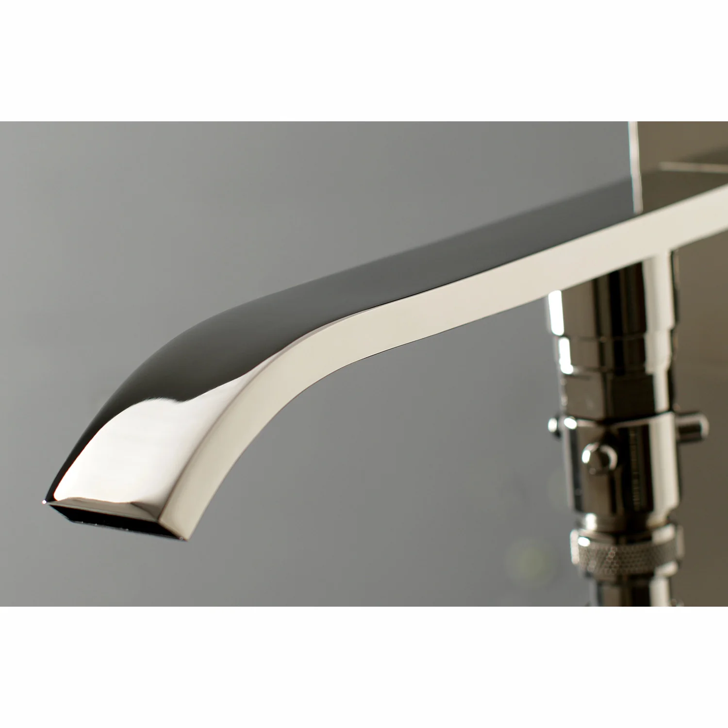 Kingston Sona KS4136QLL - Executive Single-Handle 1-Hole Freestanding Tub Faucet with Hand Shower, Polished Nickel - Image 7