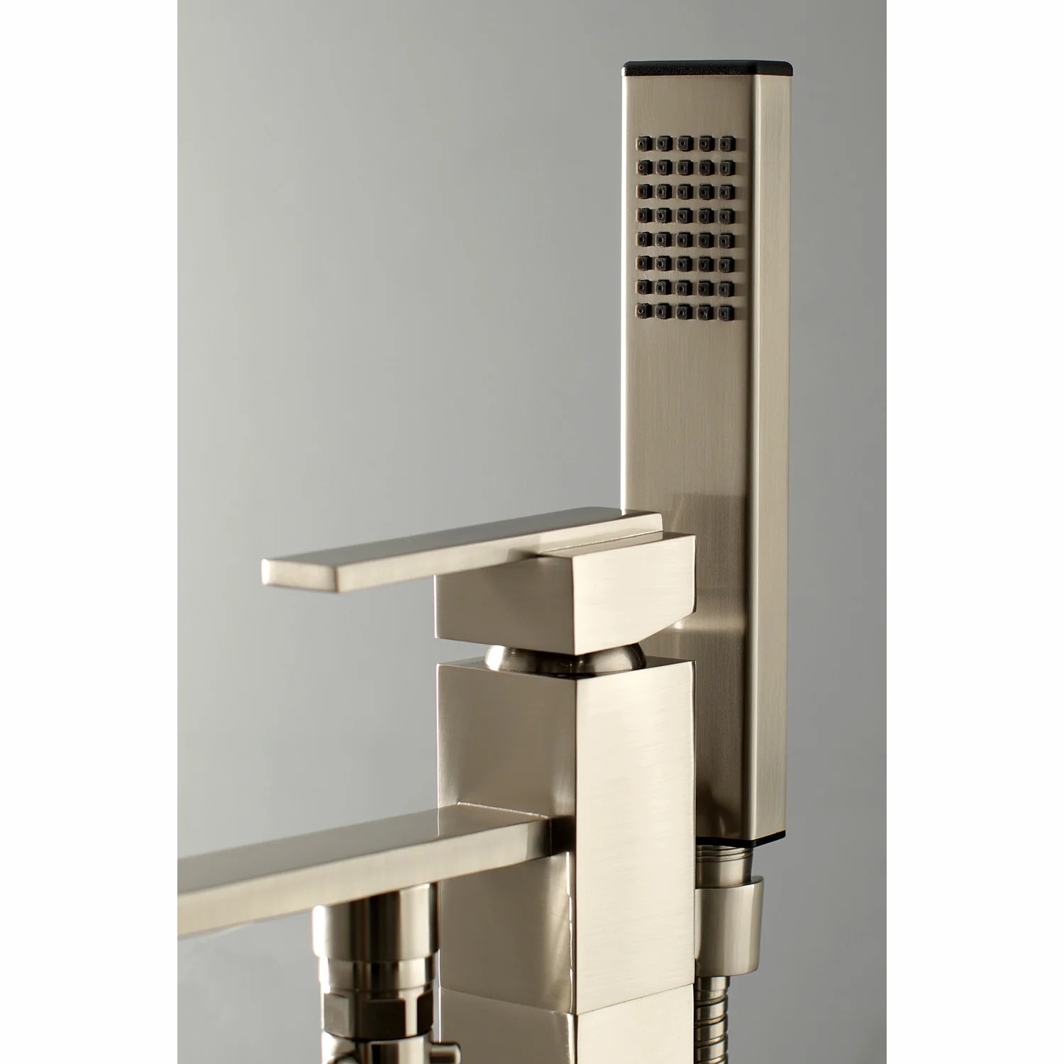 Kingston Sona KS4138QLL - Executive Single-Handle 1-Hole Freestanding Tub Faucet with Hand Shower, Brushed Nickel - Image 6