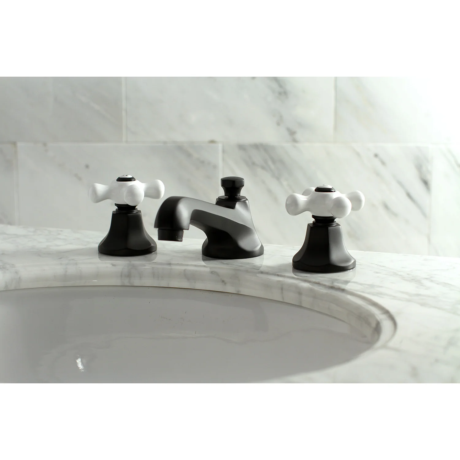Kingston Tulare KS4460PX - Metropolitan Two-Handle 3-Hole Deck Mount Widespread Bathroom Faucet with Brass Pop-Up, Matte Black - Image 4