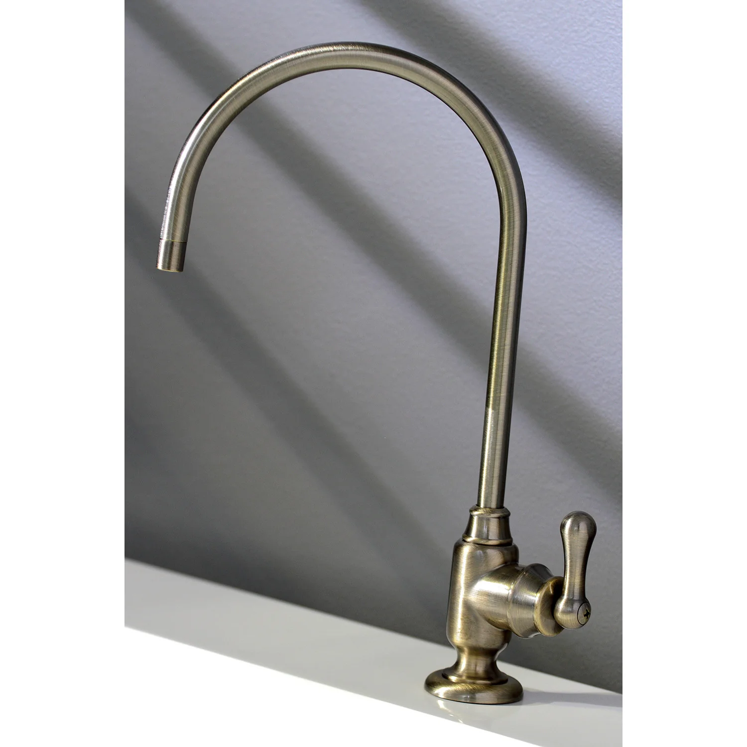 Kingston Heirloom KS5193AL - Royale Single-Handle 1-Hole Deck Mount Water Filtration Faucet, Antique Brass - Image 4