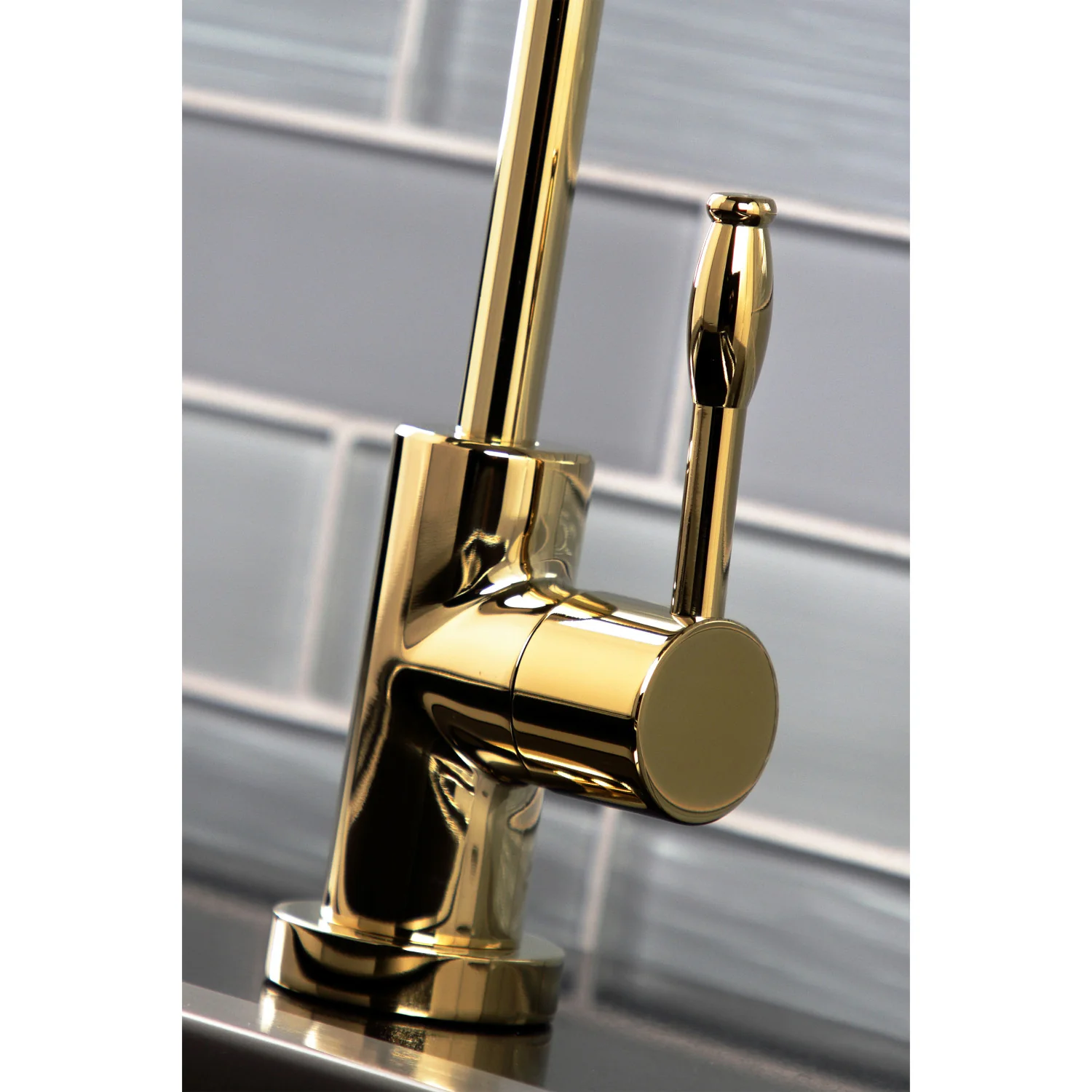 Kingston Sona KS6192NKL - Nustudio Single-Handle 1-Hole Deck Mount Water Filtration Faucet, Polished Brass - Image 2