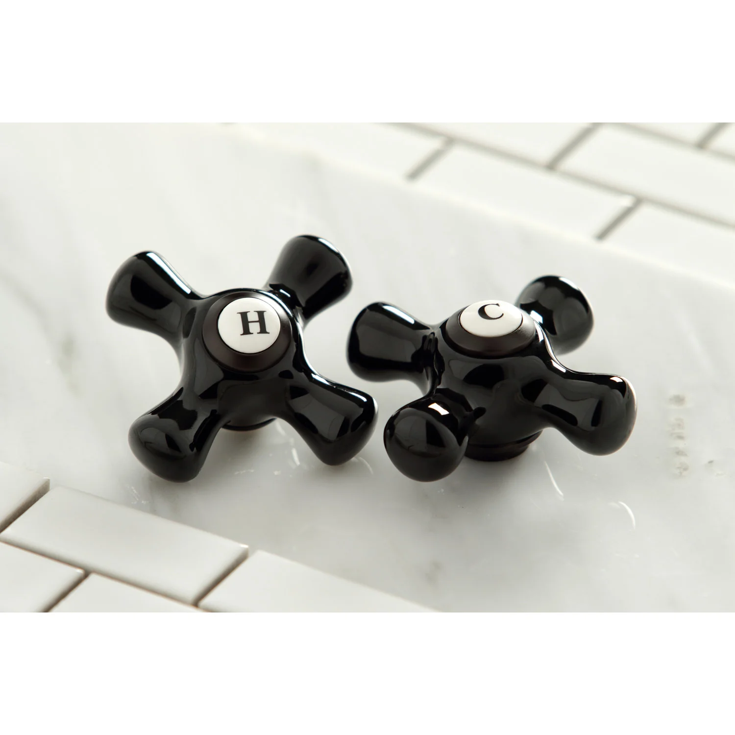 Kingston Tulare KS7005PKX - Duchess Double-Handle 3-Hole Deck Mount 4-Inch Centerset Bathroom Faucet with Brass Pop-Up, Oil Rubbed Bronze - Image 4