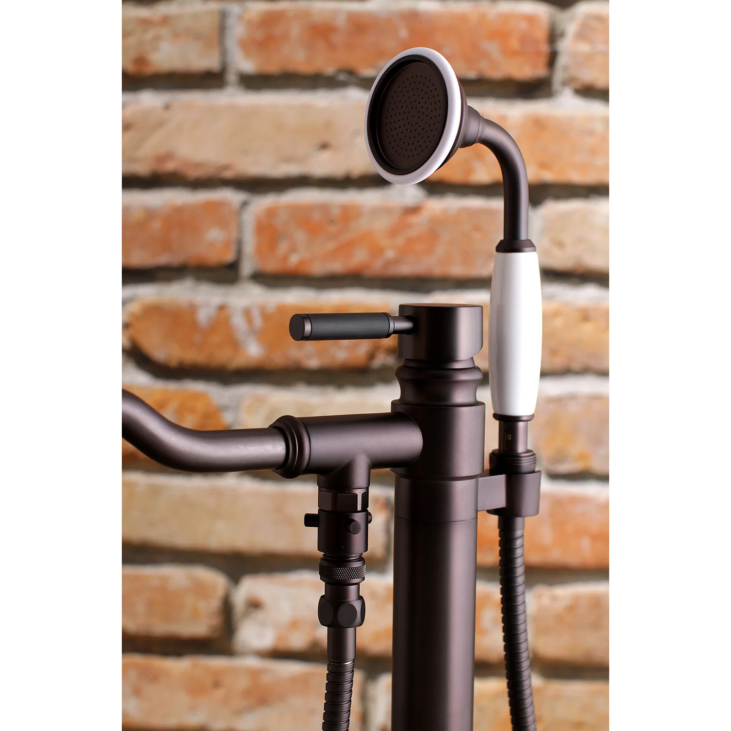 Kingston Sona KS7135DKL - Kaiser Single-Handle 1-Hole Freestanding Tub Faucet with Hand Shower, Oil Rubbed Bronze - Image 4