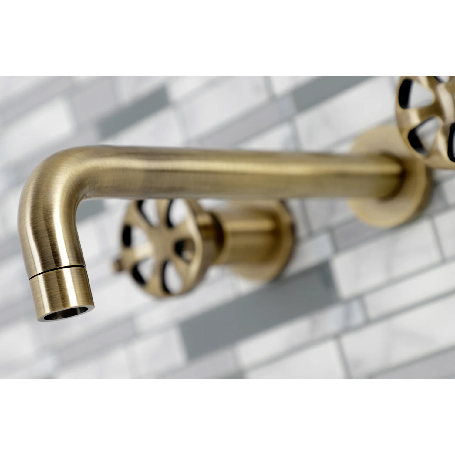 Kingston Sona KS8023RX - Belknap Two-Handle 3-Hole Wall Mount Tub Faucet, Antique Brass - Image 3