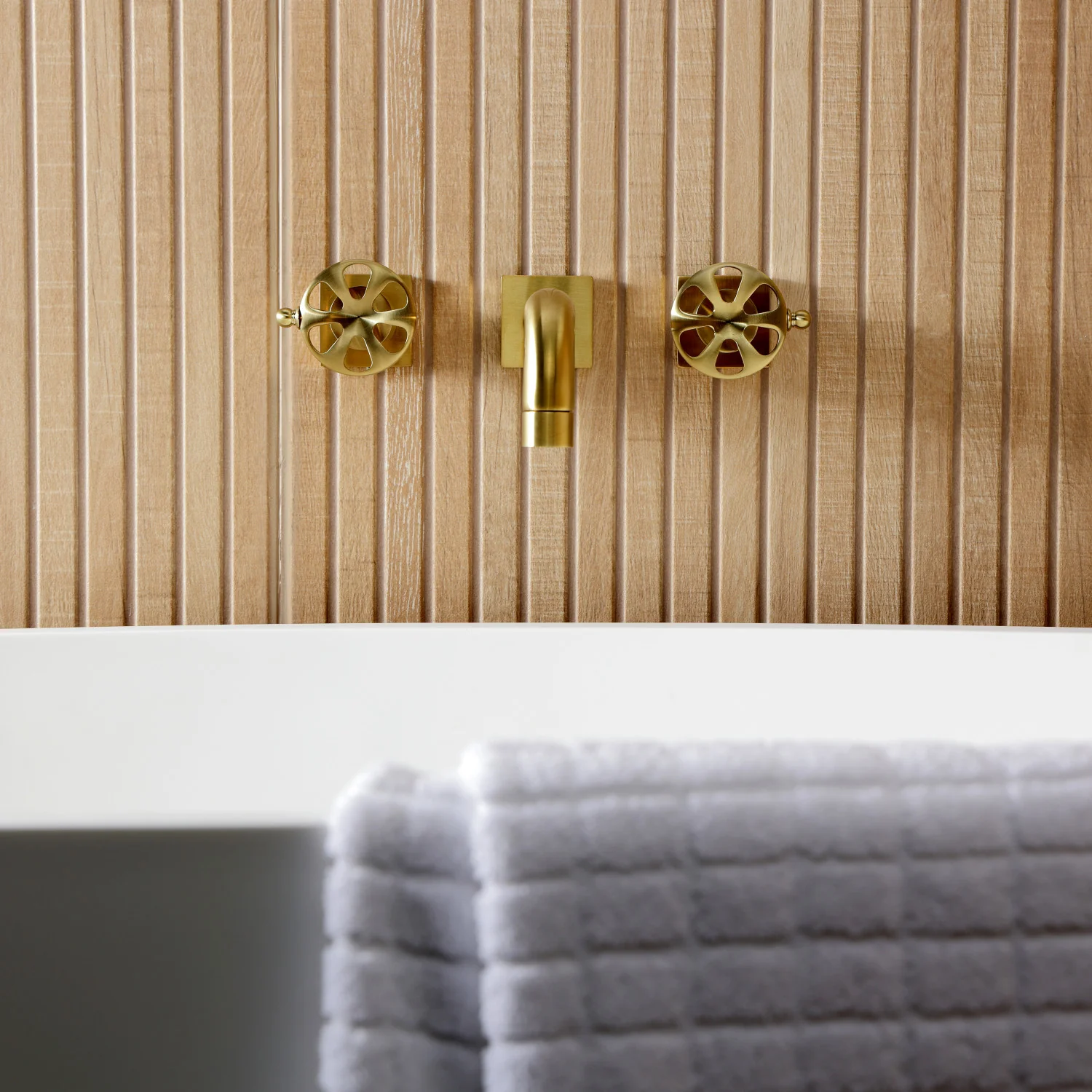 Kingston Sona KS8027RX - Belknap Two-Handle 3-Hole Wall Mount Tub Faucet, Brushed Brass - Image 3
