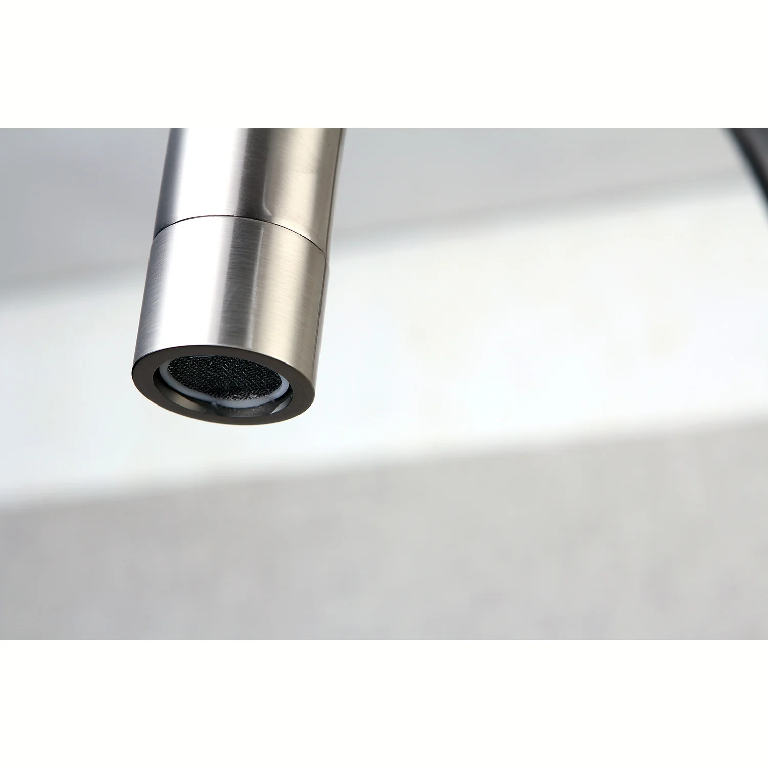 Kingston Sona KS8158DL - Concord Single-Handle 1-Hole Freestanding Tub Faucet with Hand Shower, Brushed Nickel - Image 3