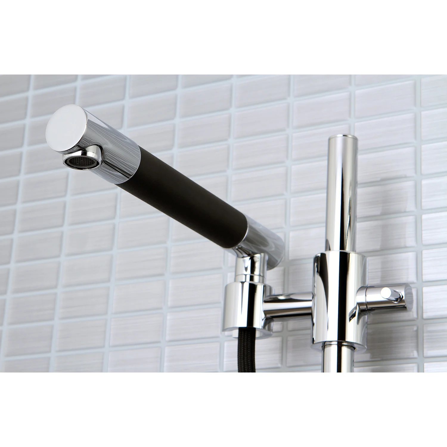 Kingston Sona KS8981DKL - Concord Single-Handle 1-Hole Deck Mount Pull-Out Sprayer Kitchen Faucet, Polished Chrome - Image 3