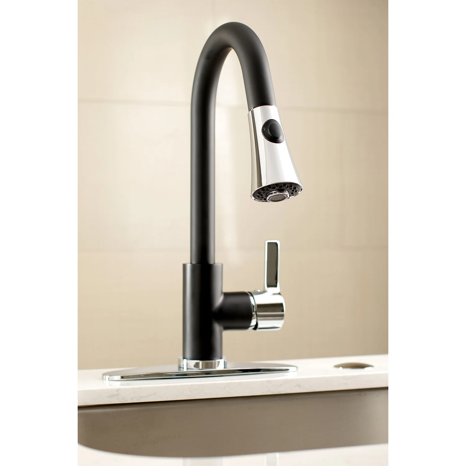 Kingston Tulare LS8727CTL - Continental Single-Handle Pull-Down Kitchen Faucet, Matte Black/Polished Chrome - Image 5