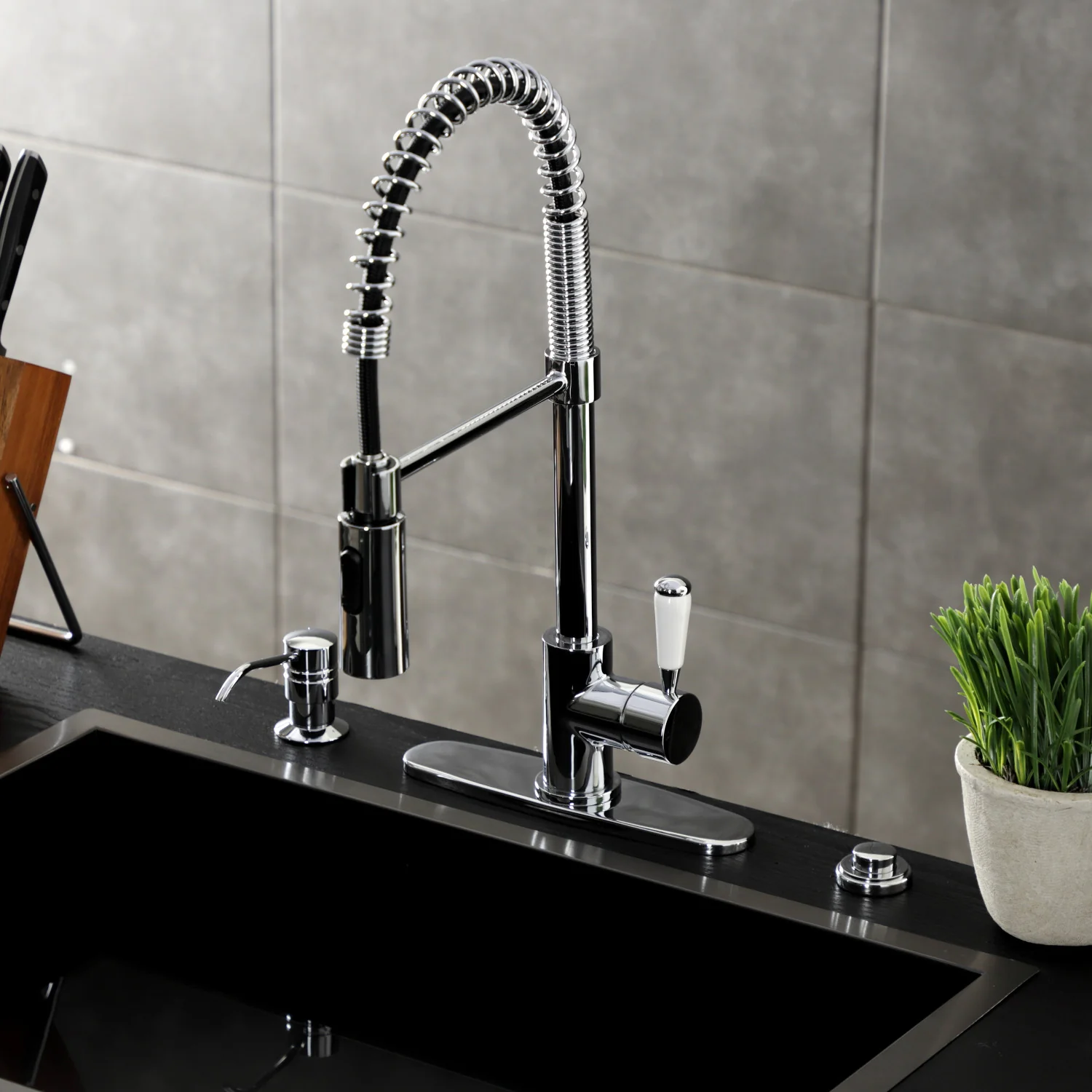 Kingston Tulare LS8771DPL - Paris Single-Handle 1-Hole Deck Mount Pre-Rinse Kitchen Faucet, Polished Chrome - Image 2