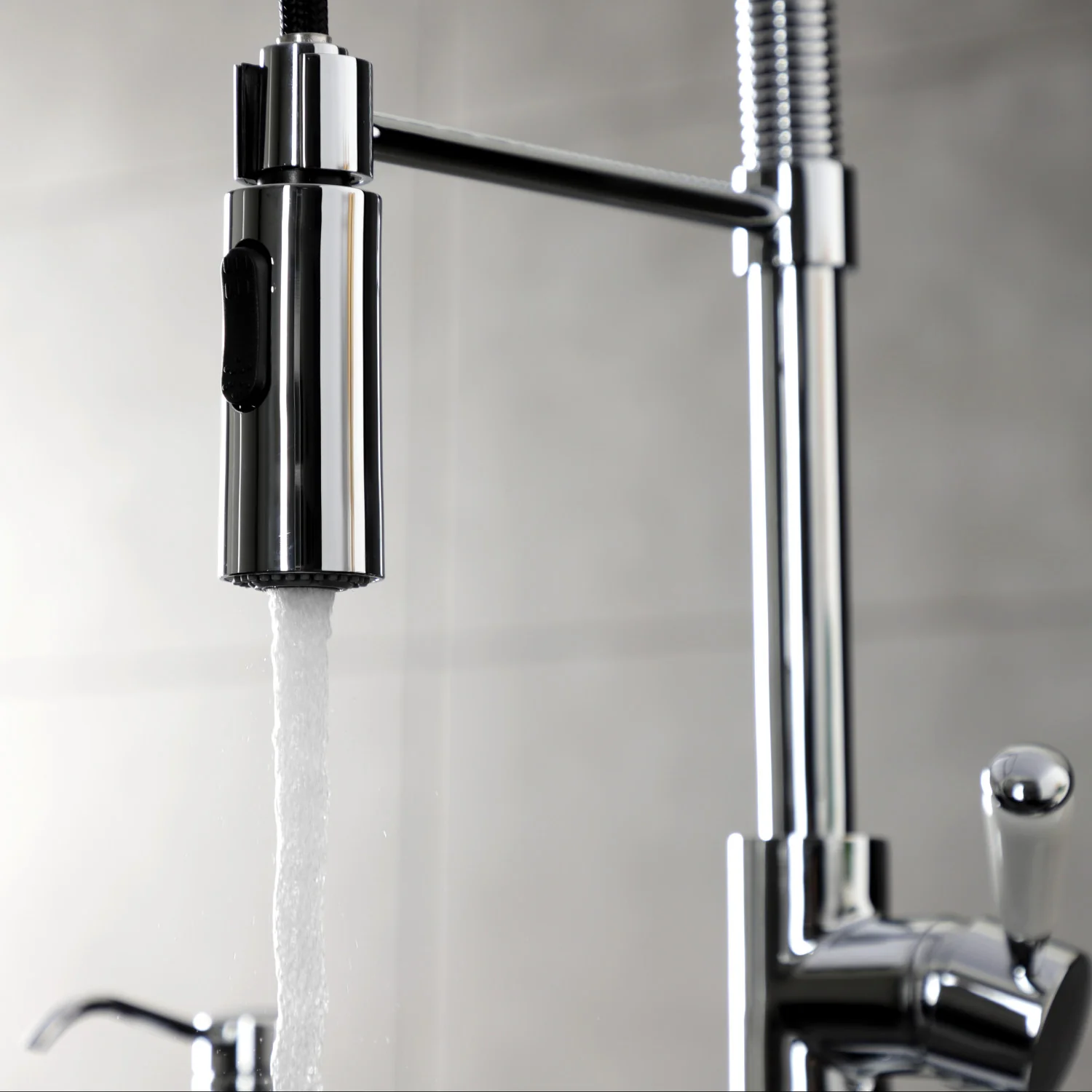 Kingston Tulare LS8771DPL - Paris Single-Handle 1-Hole Deck Mount Pre-Rinse Kitchen Faucet, Polished Chrome - Image 6