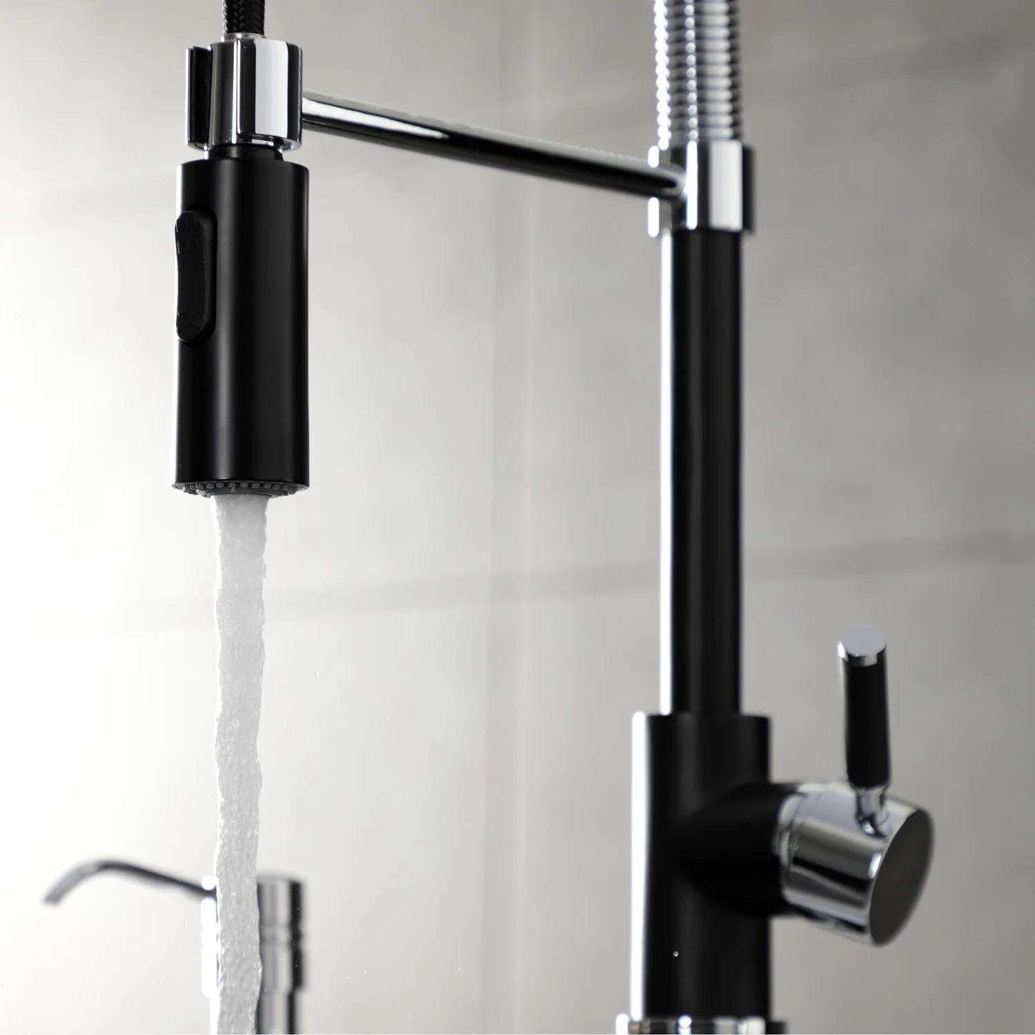 Kingston Sona LS8777DKL - Kaiser Single-Handle 1-Hole Deck Mount Pre-Rinse Kitchen Faucet, Matte Black/Polished Chrome - Image 9
