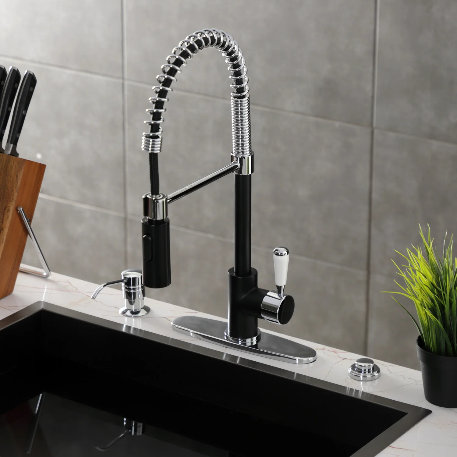 Kingston Tulare LS8777DPL - Paris Single-Handle 1-Hole Deck Mount Pre-Rinse Kitchen Faucet, Matte Black/Polished Chrome - Image 2