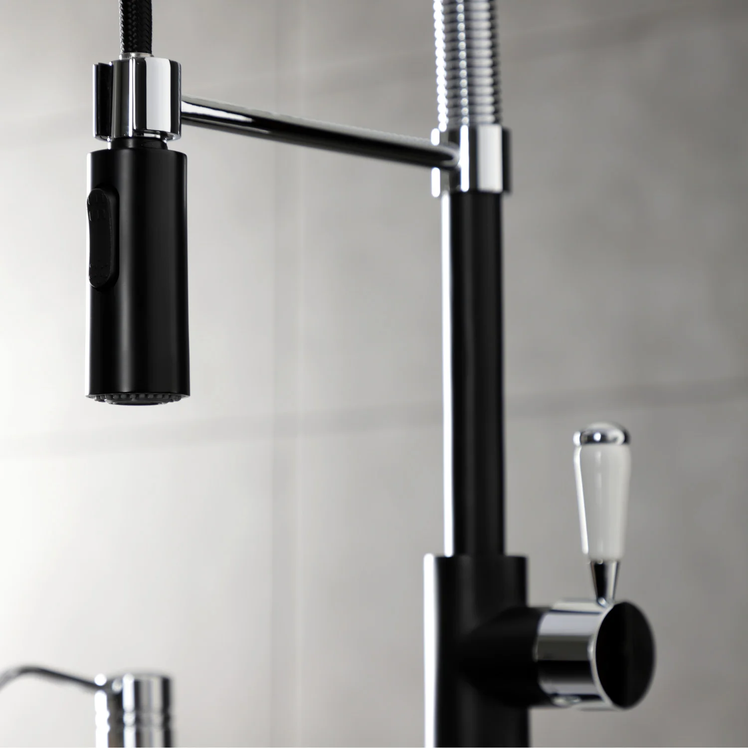 Kingston Tulare LS8777DPL - Paris Single-Handle 1-Hole Deck Mount Pre-Rinse Kitchen Faucet, Matte Black/Polished Chrome - Image 4