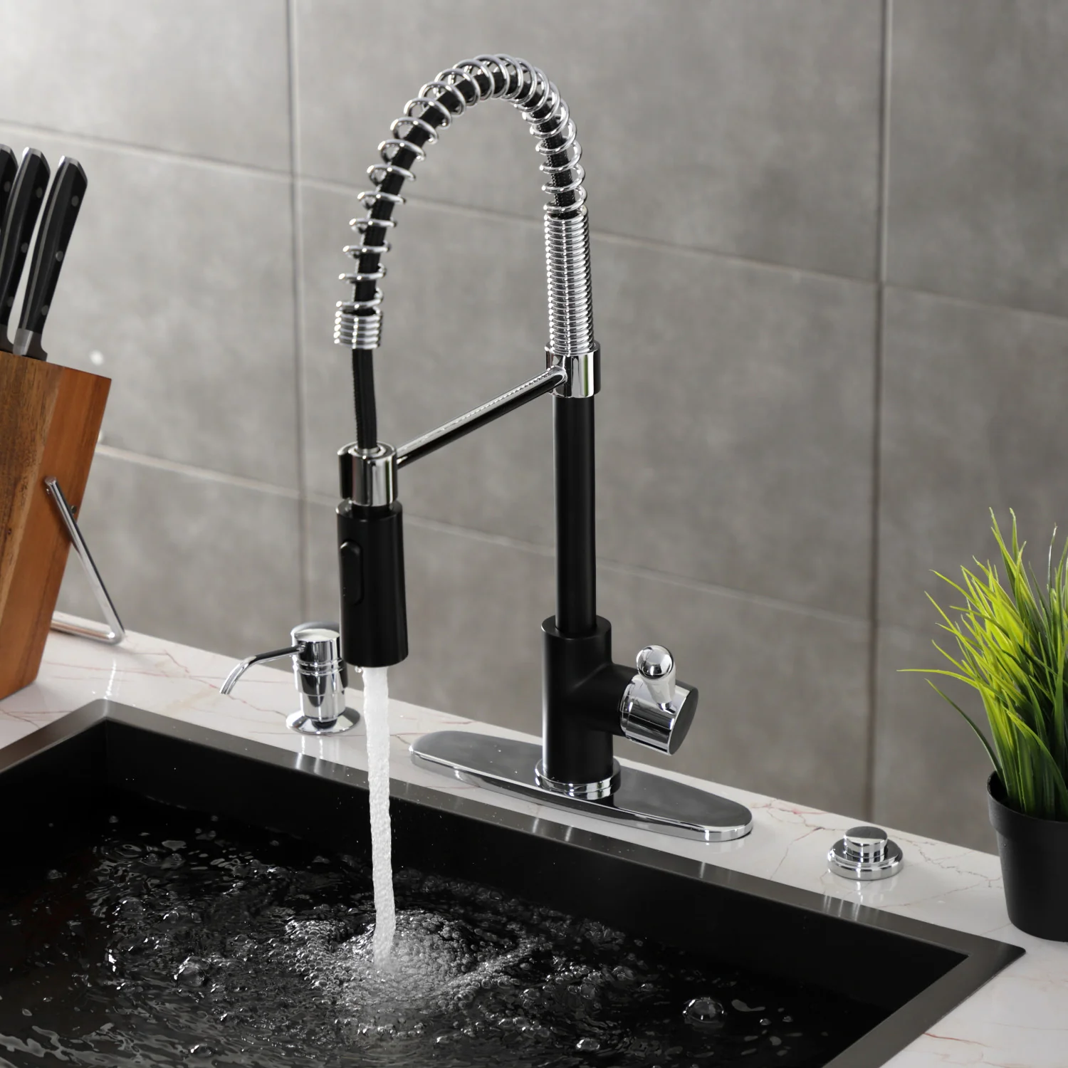 Kingston Tulare LS8777DPL - Paris Single-Handle 1-Hole Deck Mount Pre-Rinse Kitchen Faucet, Matte Black/Polished Chrome - Image 5