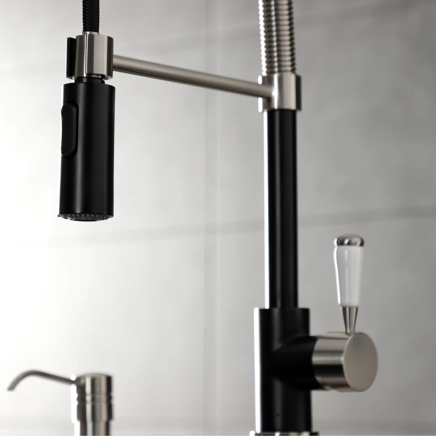 Kingston Tulare LS8779DPL - Paris Single-Handle 1-Hole Deck Mount Pre-Rinse Kitchen Faucet, Matte Black/Brushed Nickel - Image 4