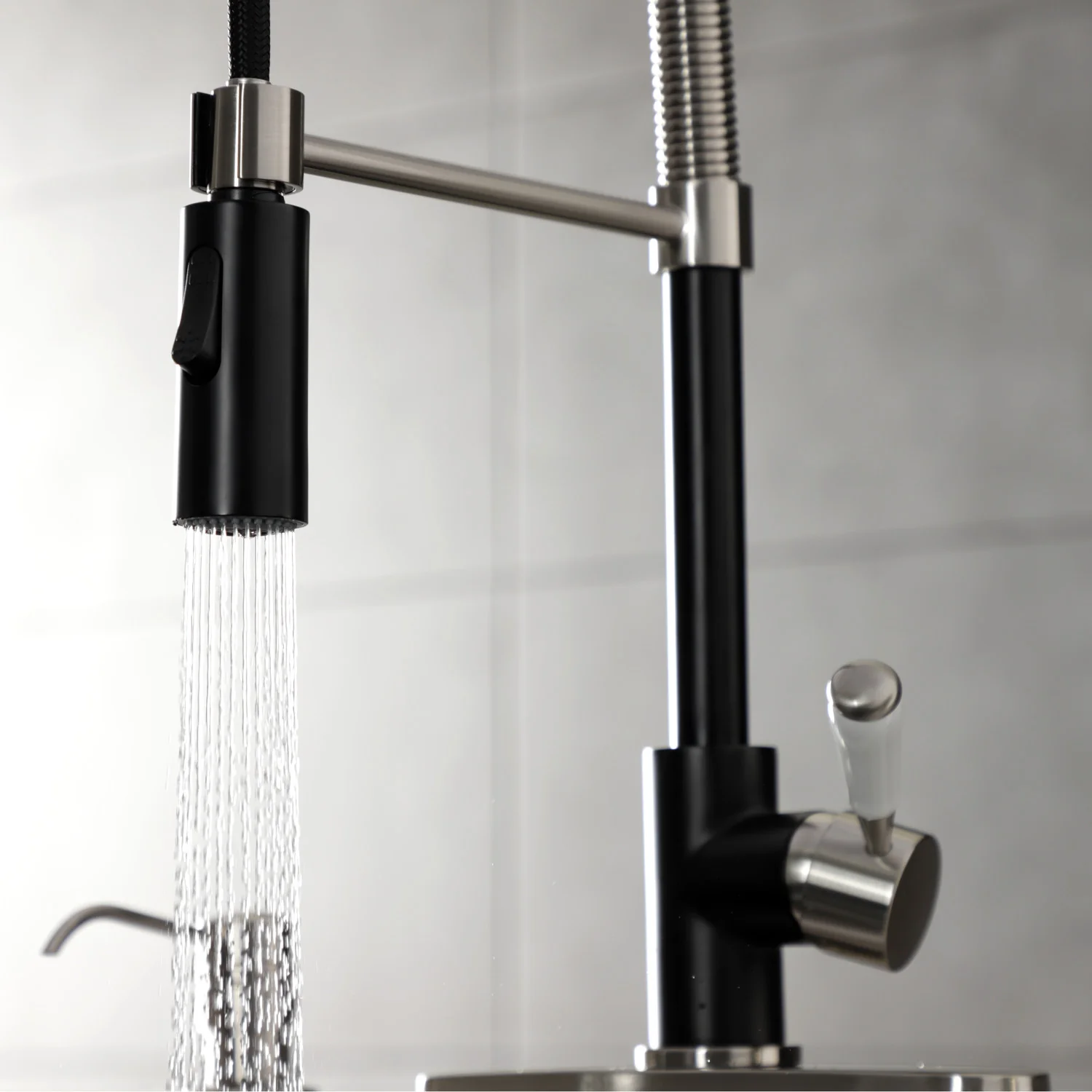 Kingston Tulare LS8779DPL - Paris Single-Handle 1-Hole Deck Mount Pre-Rinse Kitchen Faucet, Matte Black/Brushed Nickel - Image 8