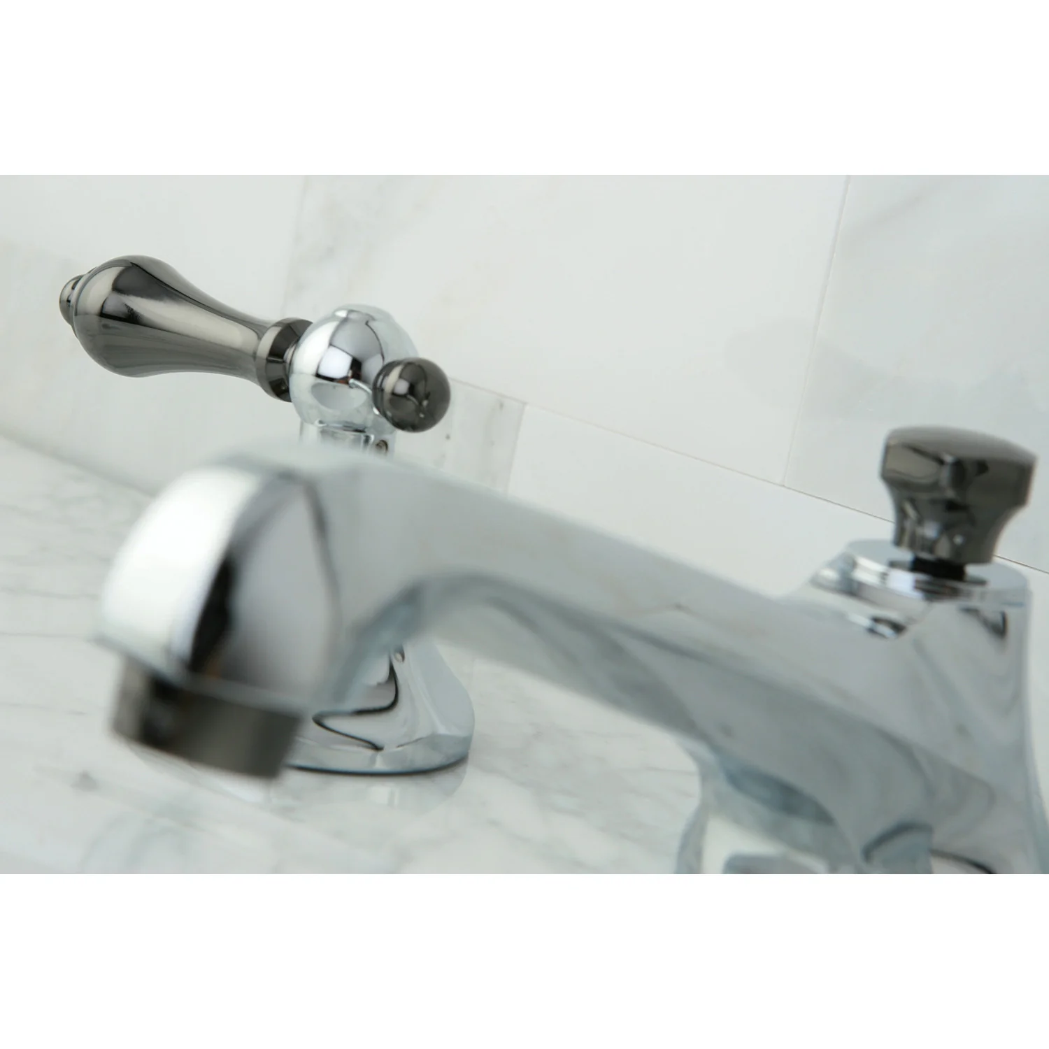Kingston Tulare NS4463AL - Water Onyx Two-Handle 3-Hole Deck Mount Widespread Bathroom Faucet with Brass Pop-Up, Polished Chrome/Black Stainless Steel - Image 5