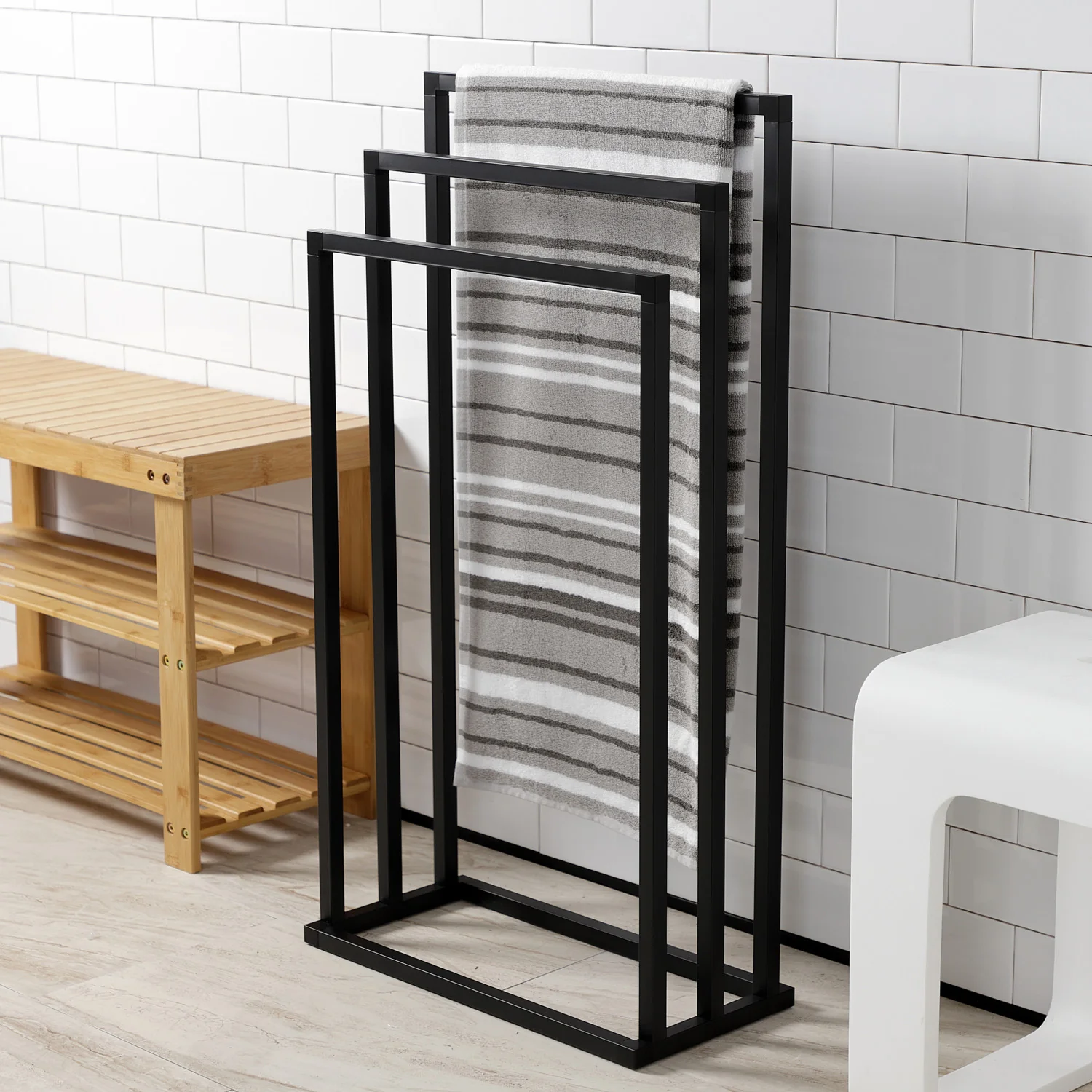 Kingston Sona SCC8330 - Edenscape 33-1/8 Inch Freestanding Pedestal 3-Tier Towel Rack, Matte Black - Image 4
