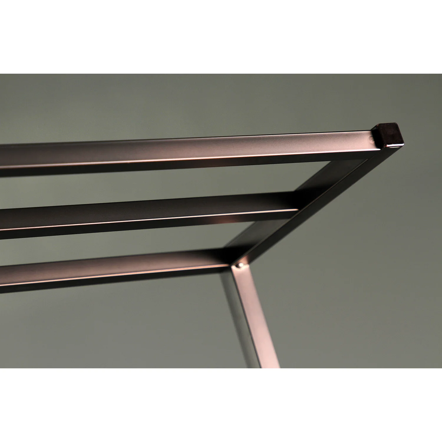 Kingston Sona SCC8365 - Edenscape 31-Inch Freestanding Pedestal 4-Tier Towel Rack, Oil Rubbed Bronze - Image 7
